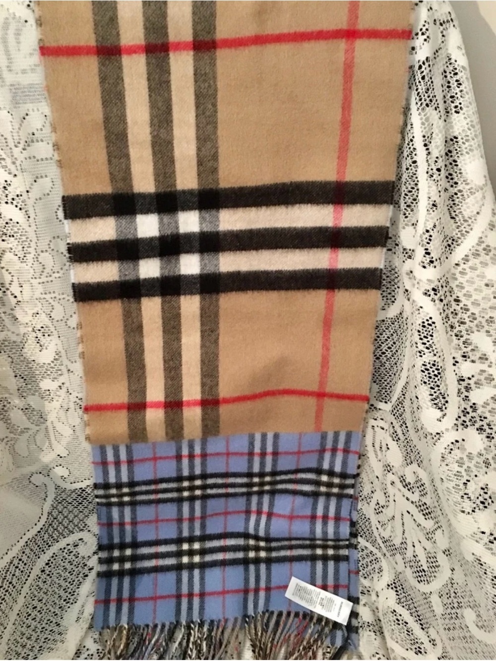 NWT Burberry vintage check to Giant check scarf - Picture 7 of 11
